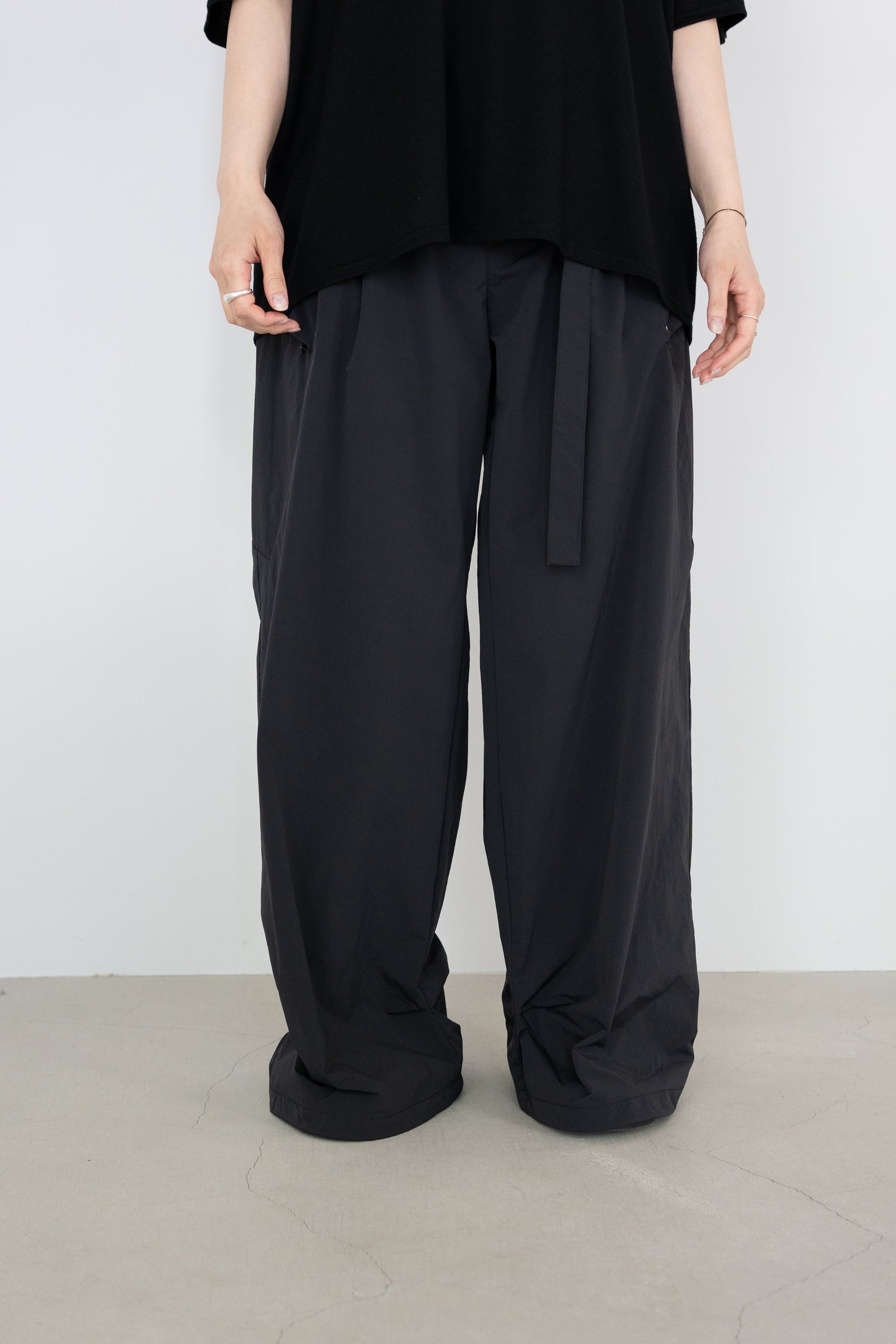 F/CE. /  COMPACTION PARACHUTE WIDE PANTS "Black"