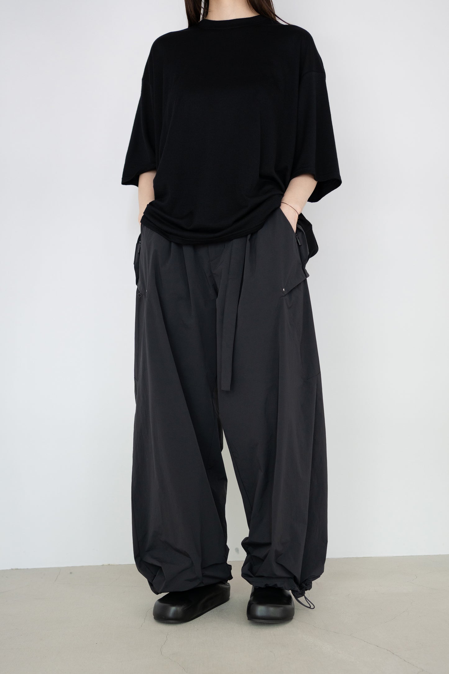 F/CE. /  COMPACTION PARACHUTE WIDE PANTS "Black"