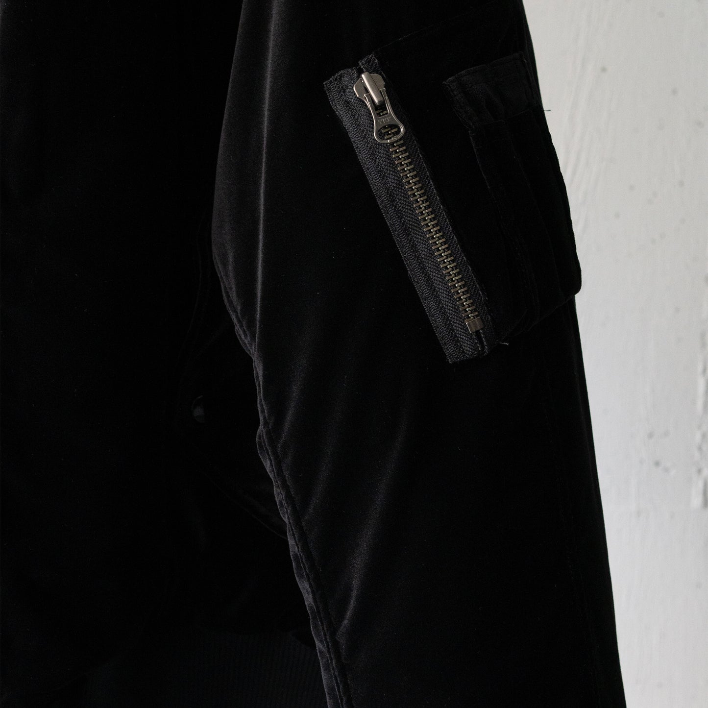 ESSAY/ MA-1 RISING ZIP JACKET "Black Velvet"