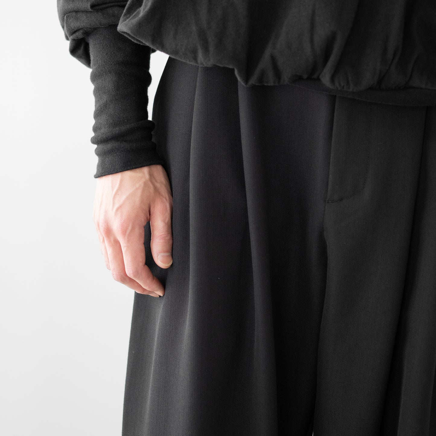 STUDIO NICHOLSON/ LINE -DOUBLE PLEAT VOLUME PANTS  "BLACK"