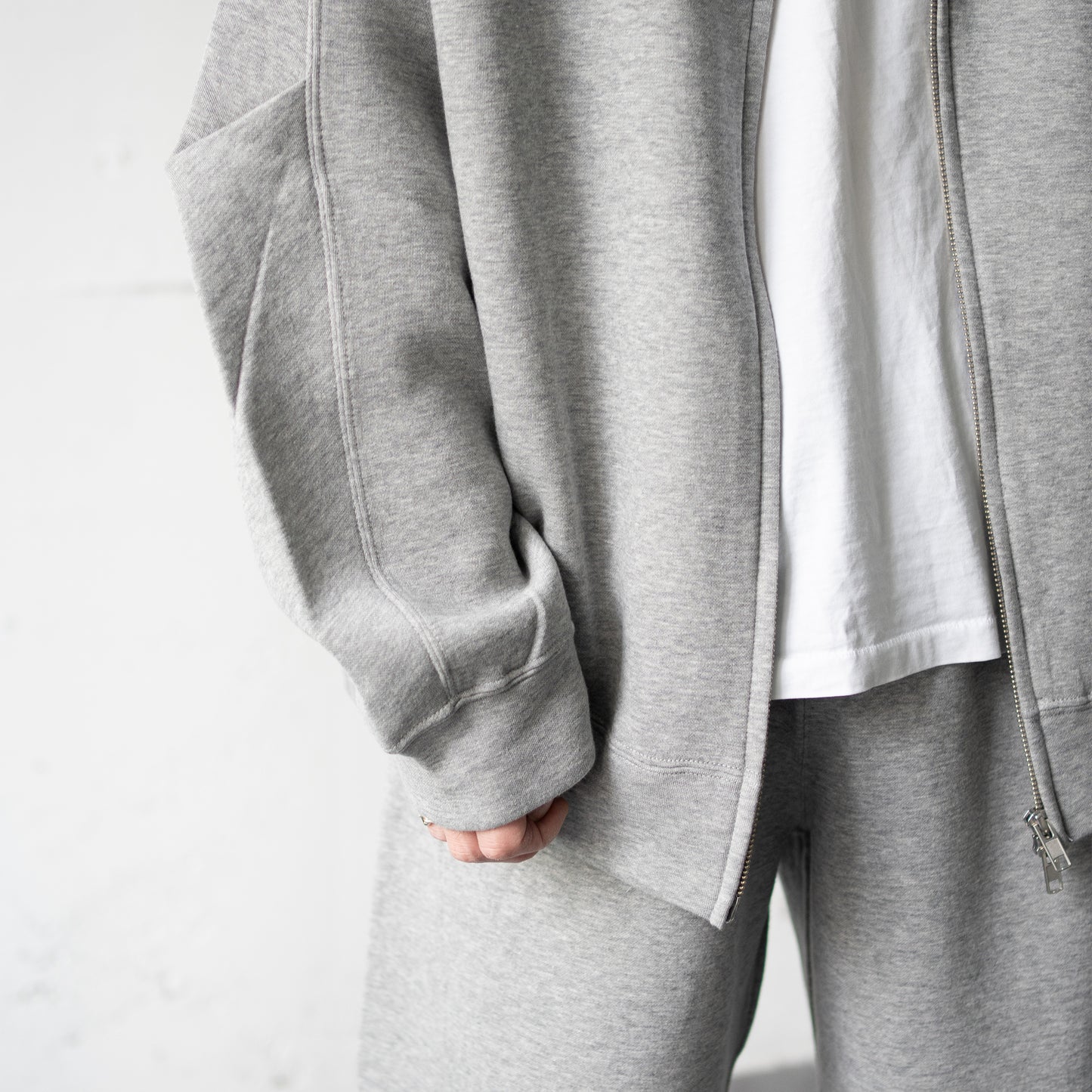 ssstein/ COTTON DOUBLE KNIT TUCKED ZIP HOODY "TOP GREY"