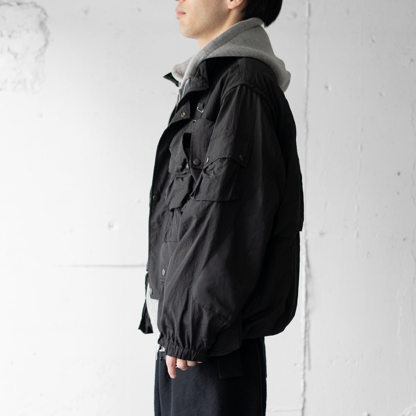 YOKE/ NYLON MULTI POCKETS DETACHABLE UTILITY BLOUSON "BLACK"