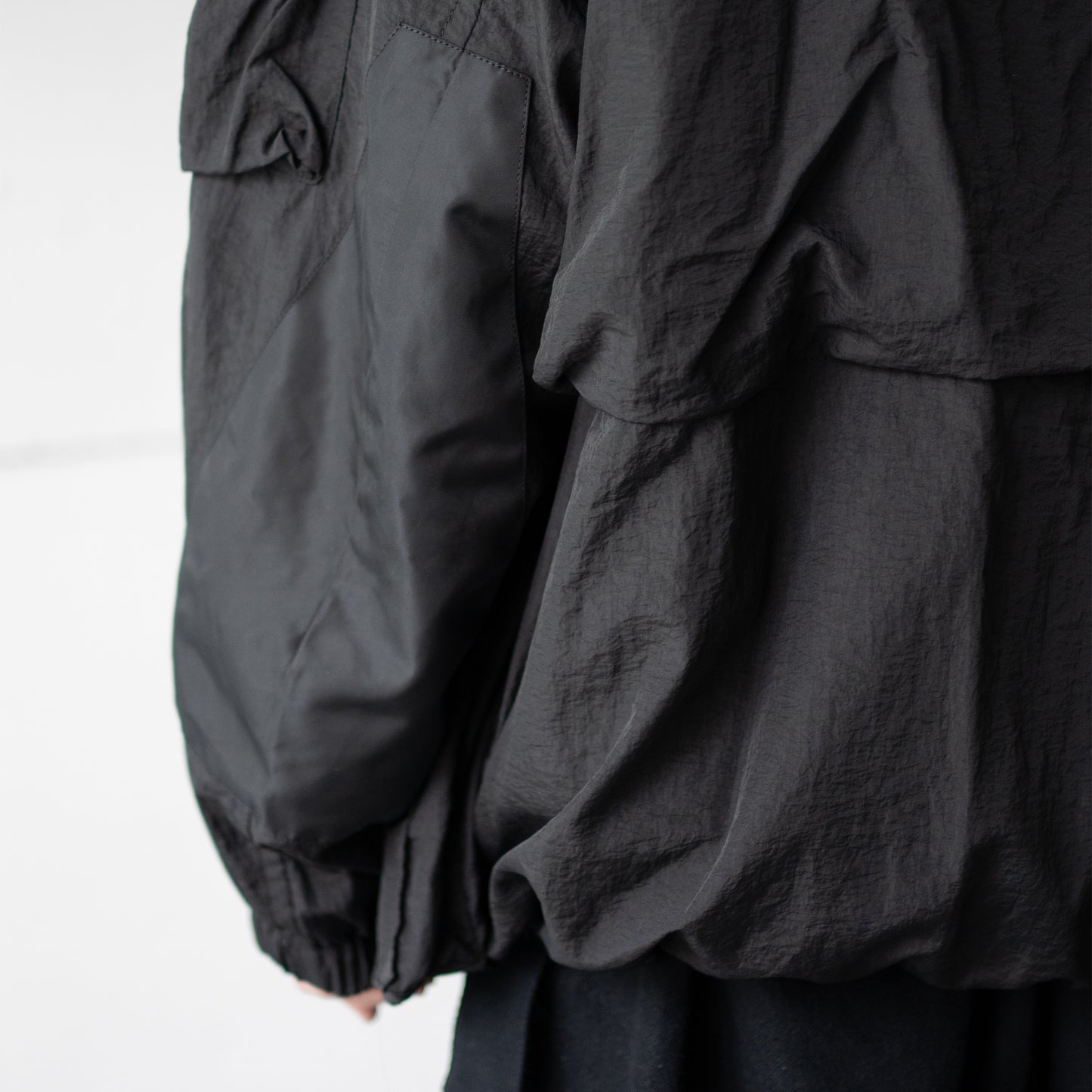 YOKE/ NYLON MULTI POCKETS DETACHABLE UTILITY BLOUSON "BLACK"