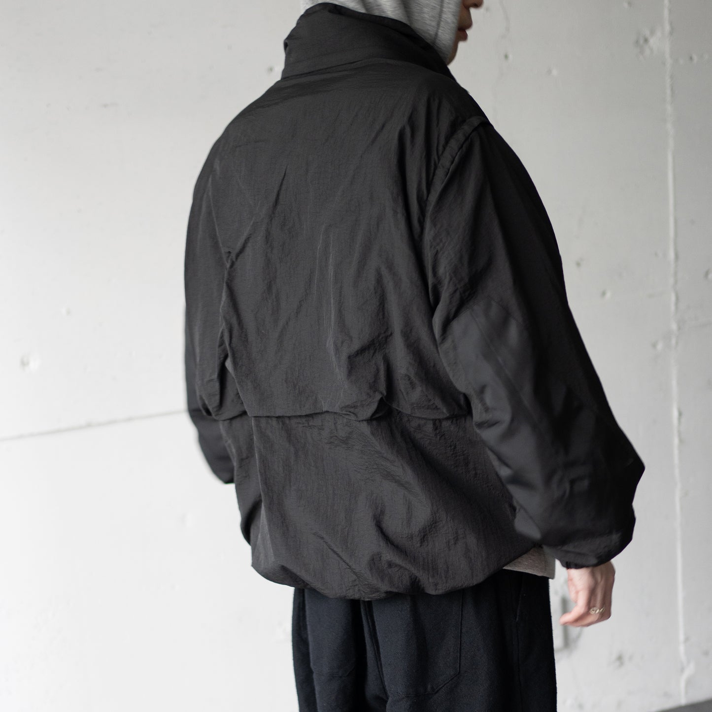 YOKE/ NYLON MULTI POCKETS DETACHABLE UTILITY BLOUSON "BLACK"