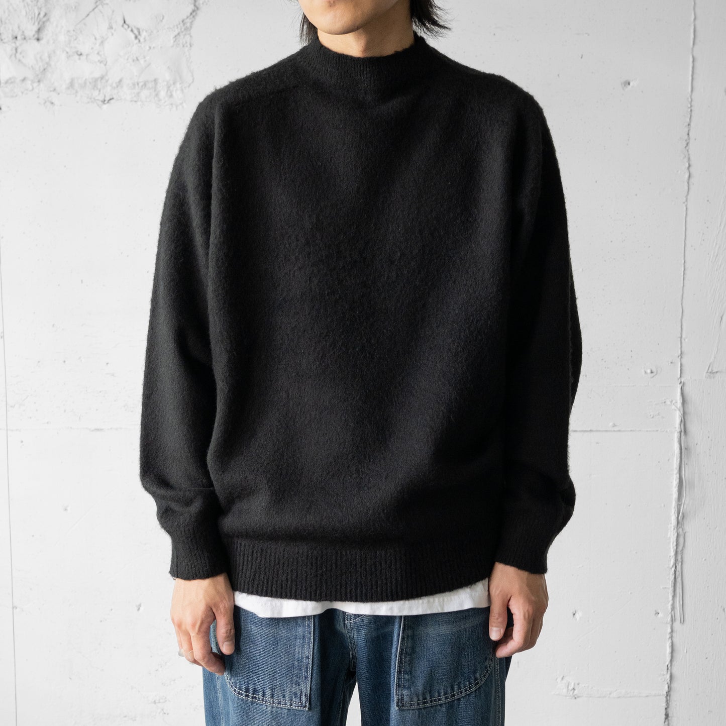 EVCON/ SHAGGY CREW NECK KNIT "BLACK"