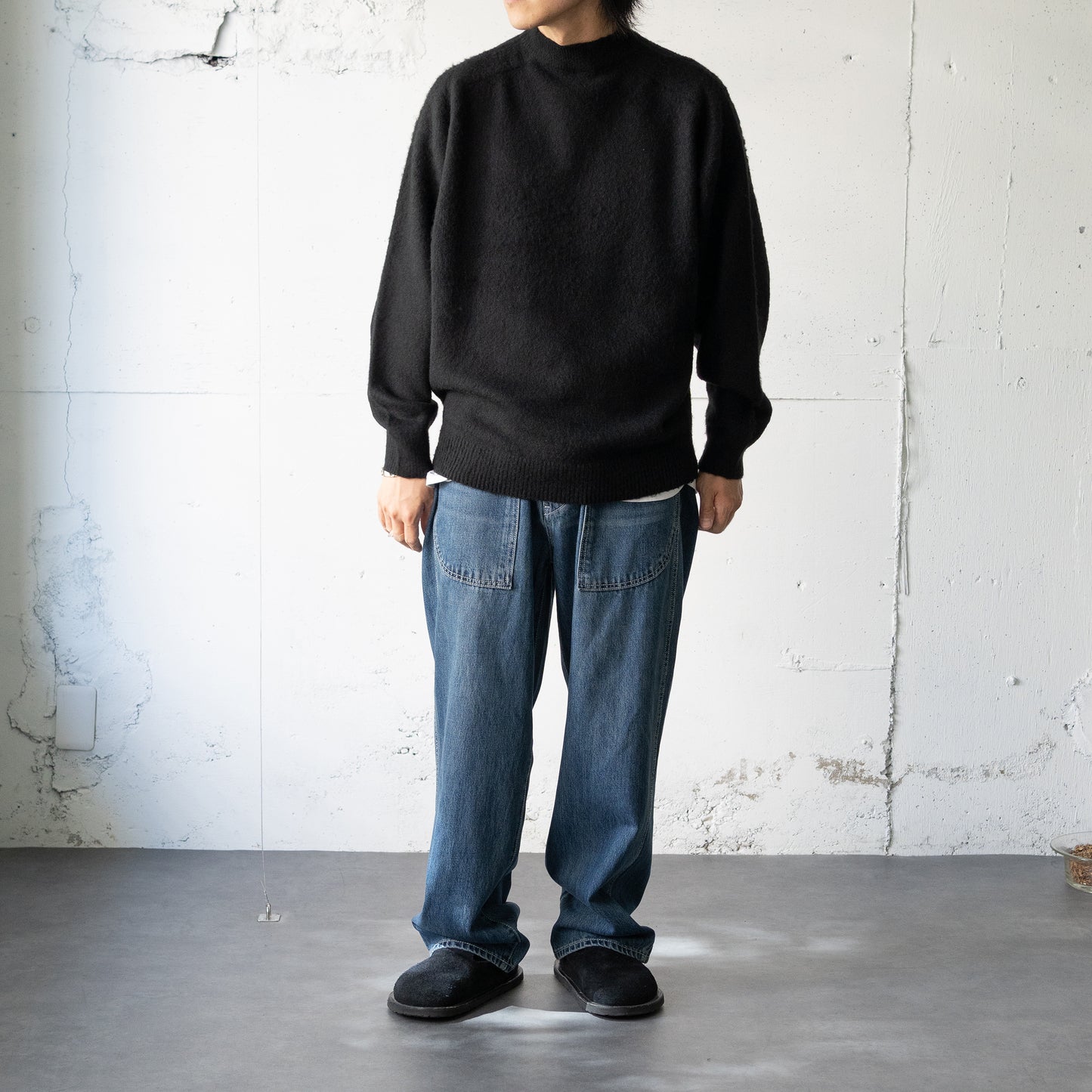 EVCON/ SHAGGY CREW NECK KNIT "BLACK"