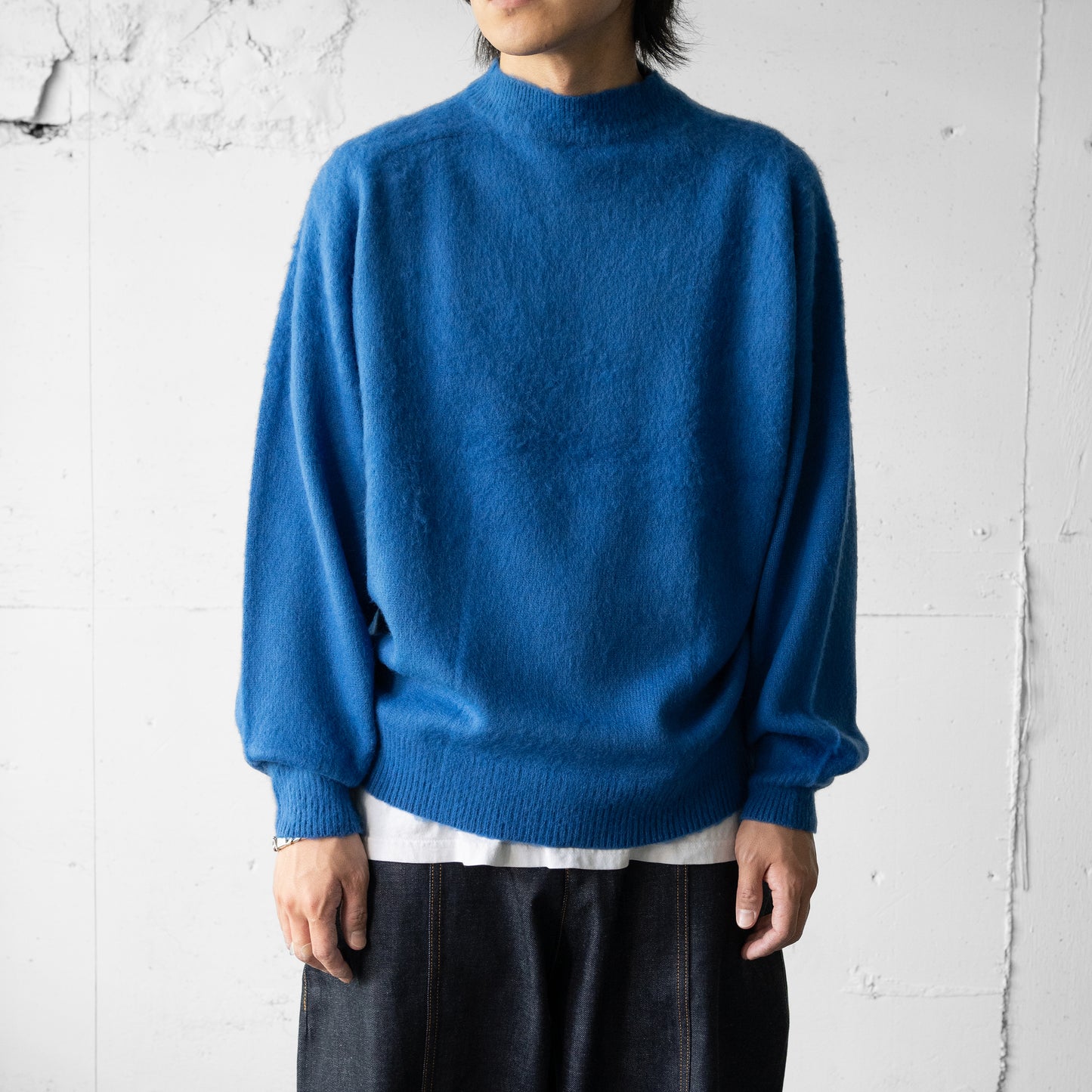 EVCON/ SHAGGY CREW NECK KNIT "BLUE"