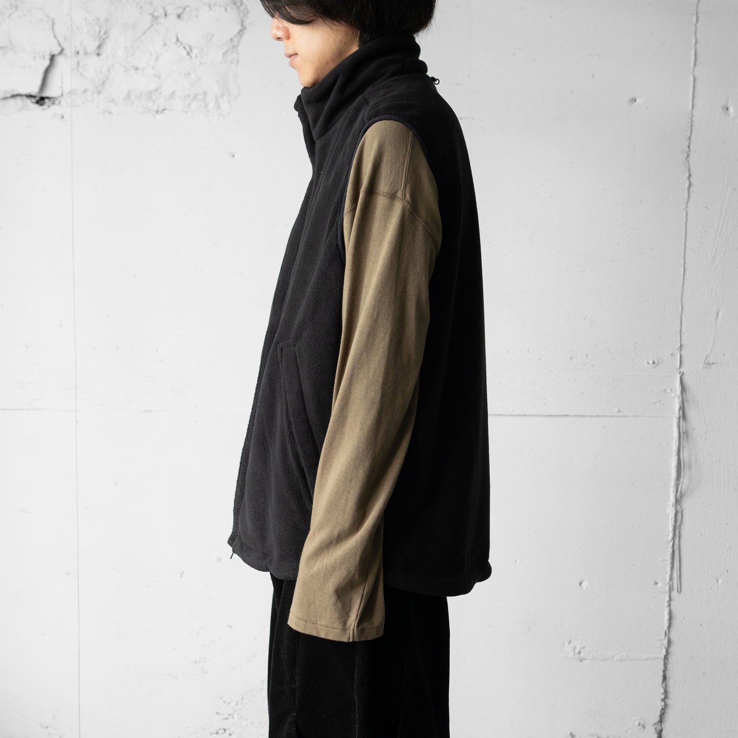 NEITHERS/ Survior Fleece Vest "Black"