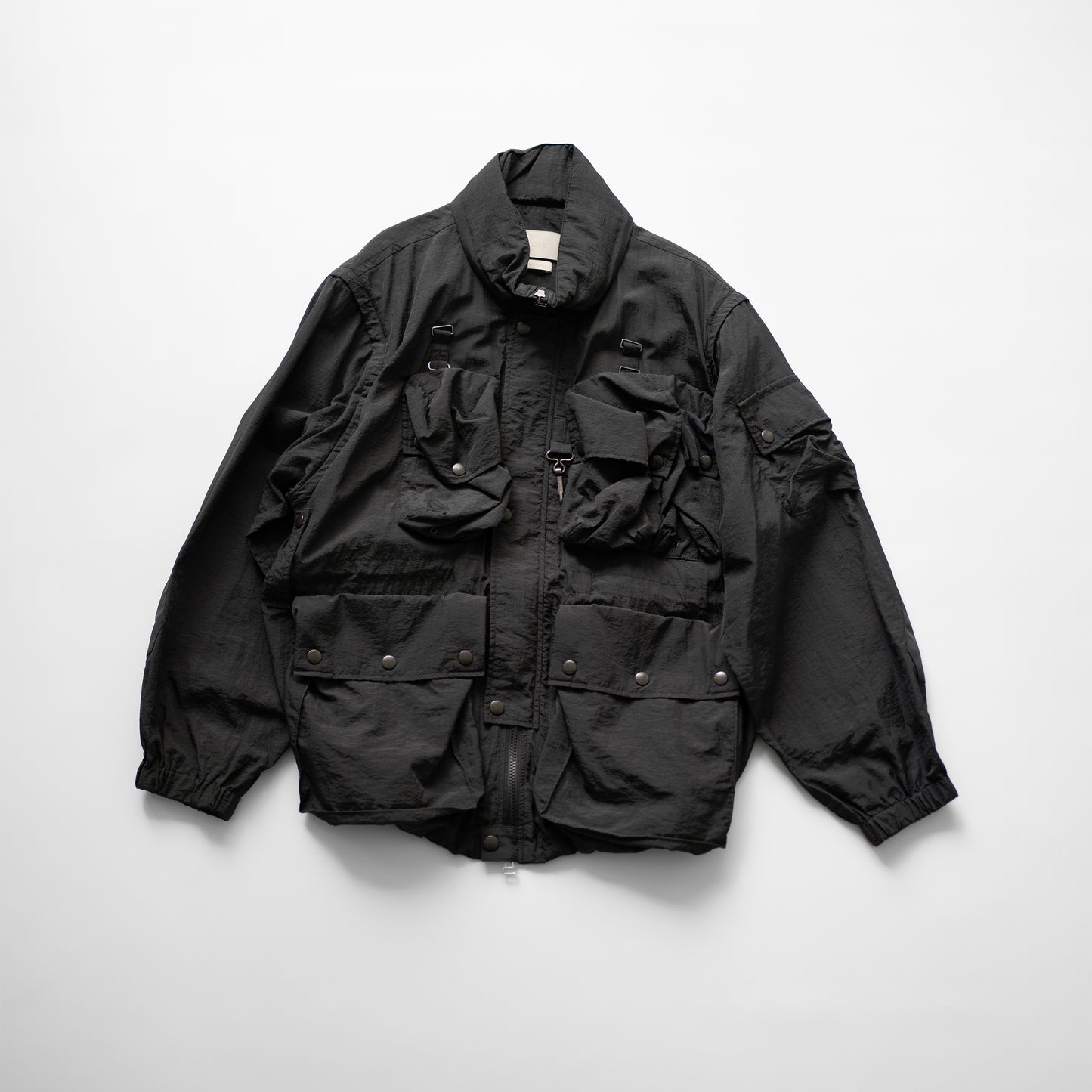 YOKE/ NYLON MULTI POCKETS DETACHABLE UTILITY BLOUSON "BLACK"