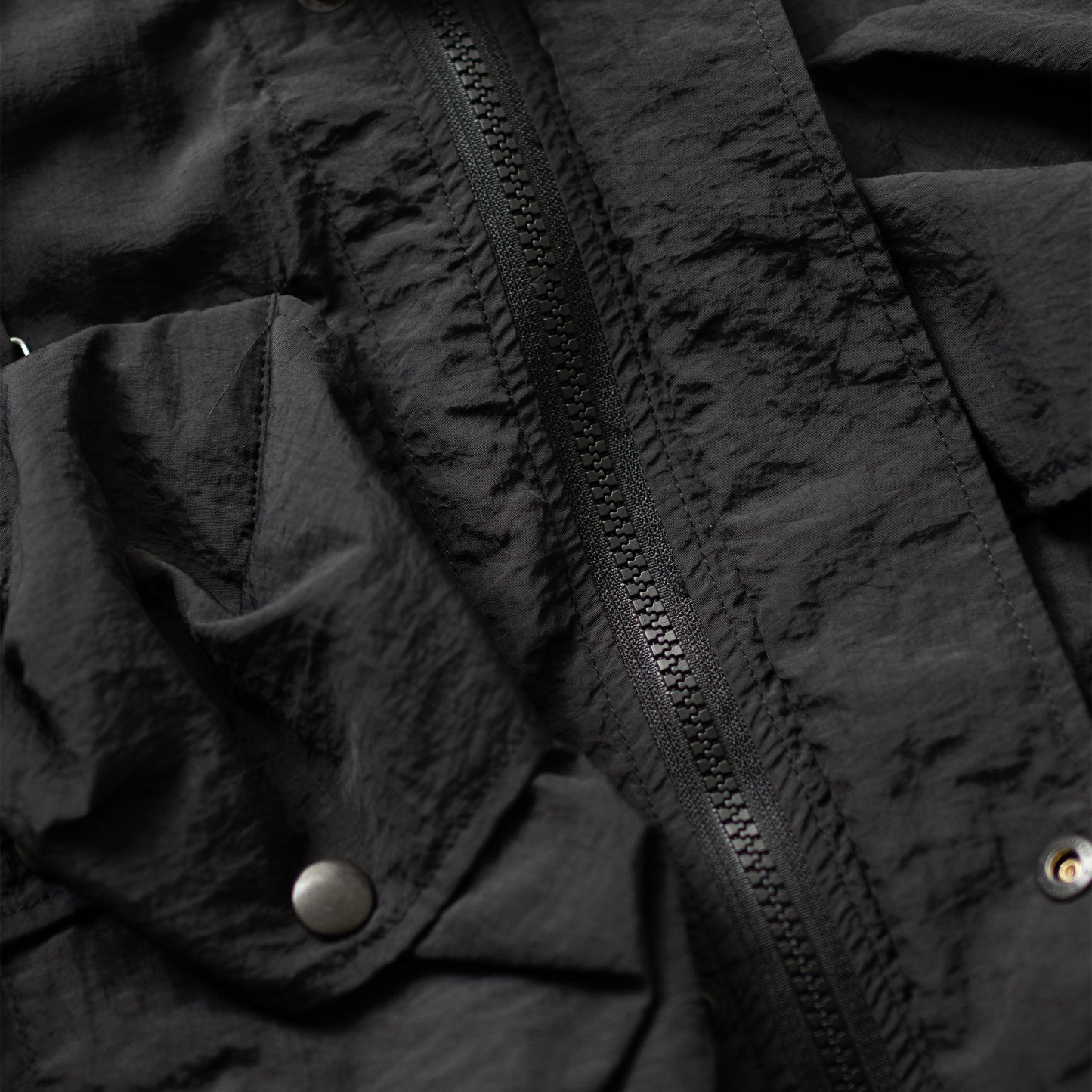 YOKE/ NYLON MULTI POCKETS DETACHABLE UTILITY BLOUSON "BLACK"