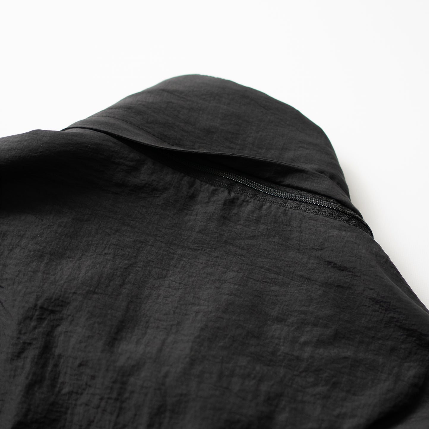 YOKE/ NYLON MULTI POCKETS DETACHABLE UTILITY BLOUSON "BLACK"