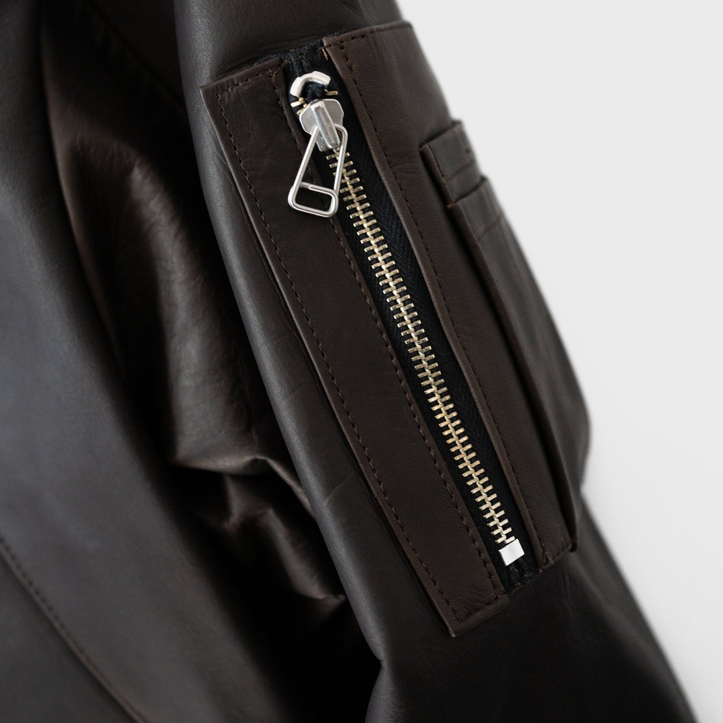 ROTOL/ LEATHER BOMBER JACKET "BLACK"