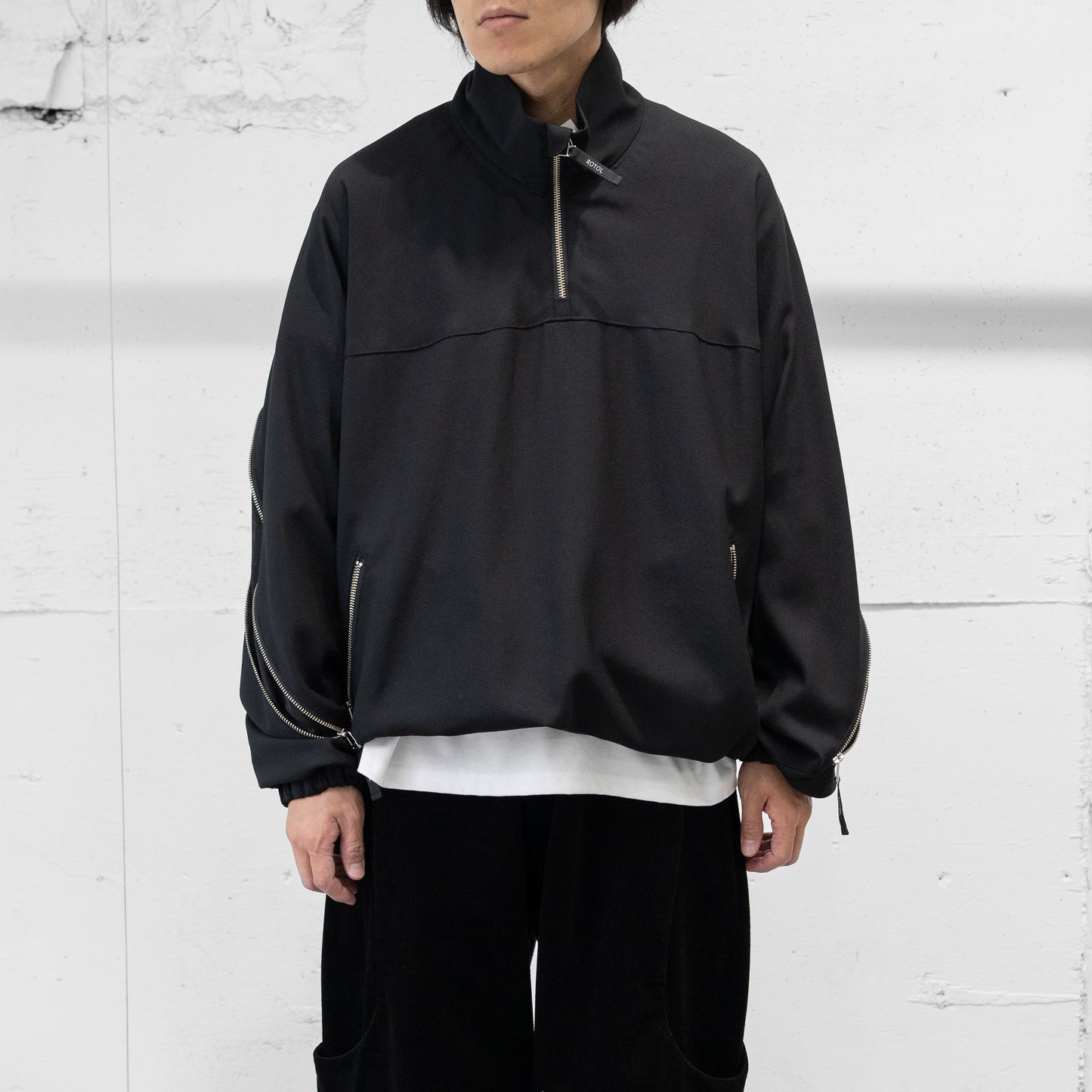 ROTOL/ HALF ZIP PULLOVER "BLACK"