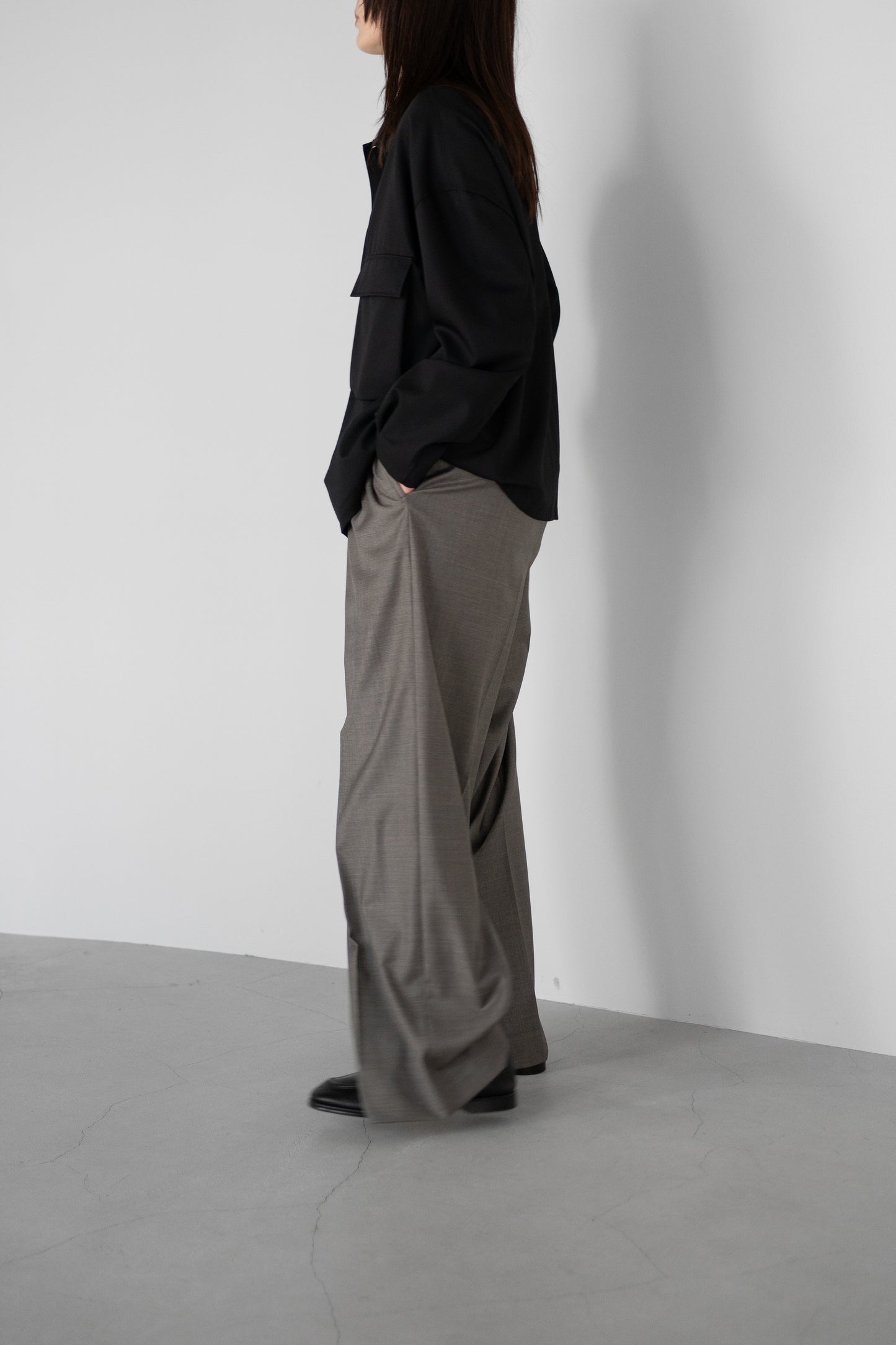 ssstein/ EXTRA FINE WOOL EASY LONG WIDE TROUSERS "GREIGE"