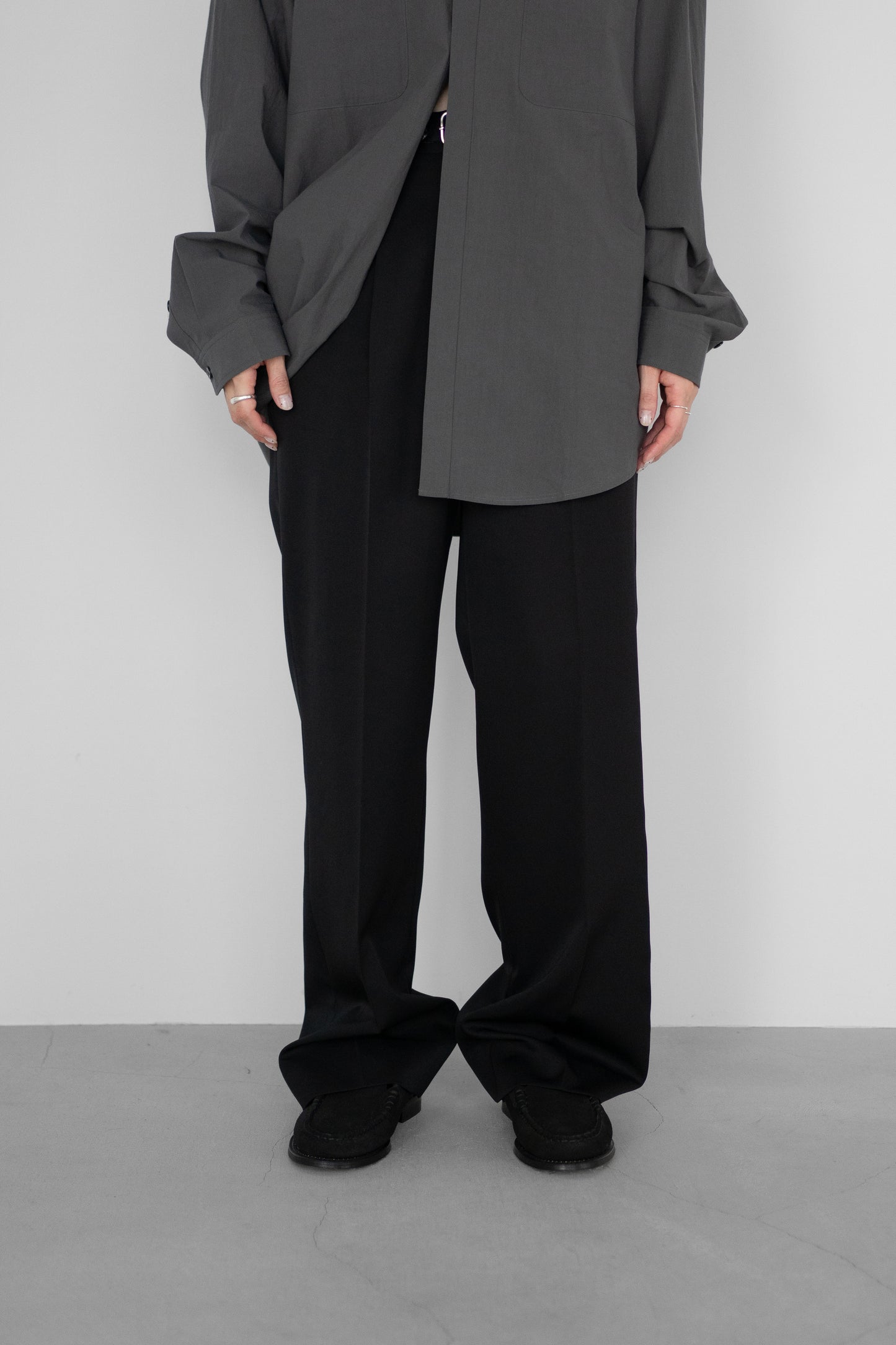 ssstein/ STRAIGHT TROUSERS "BLACK"