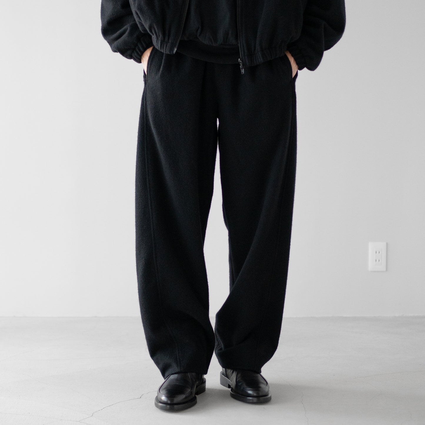 ssstein/ WOOL/CASHMERE FLEECE EASY TWIST TROUSERS "BLACK"