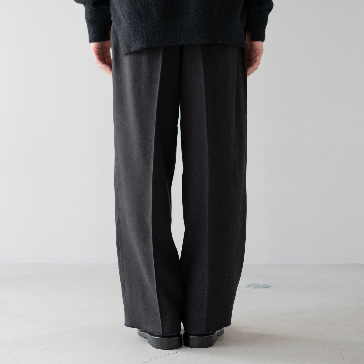 BIBLIOTHERK /  TAILORED TROUSERS "BLACK"