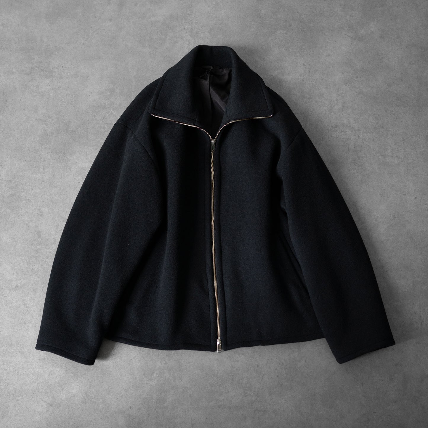 YOKE/ MELTON STAND COLLAR ZIP BLOUSON "BLACK"