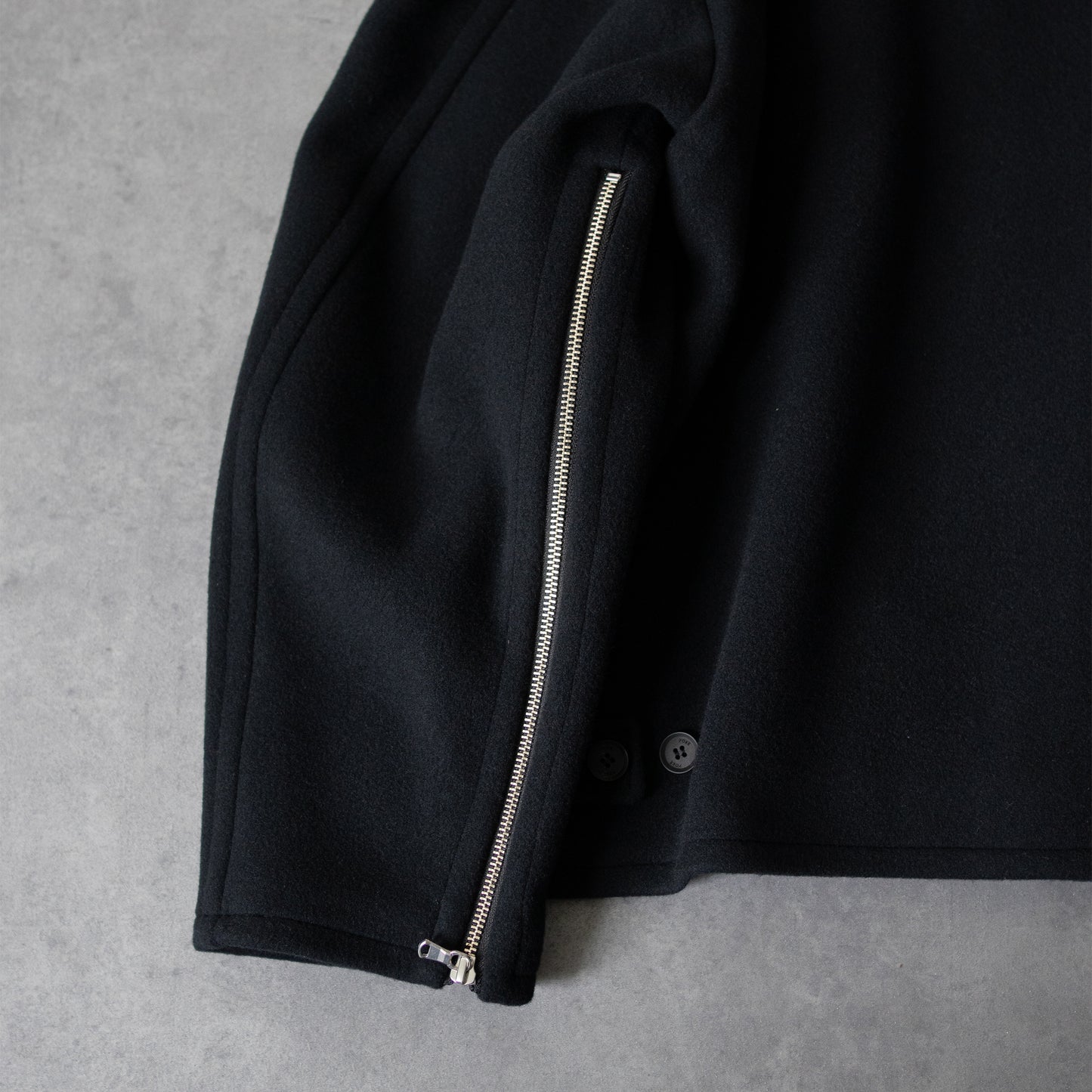 YOKE/ MELTON STAND COLLAR ZIP BLOUSON "BLACK"