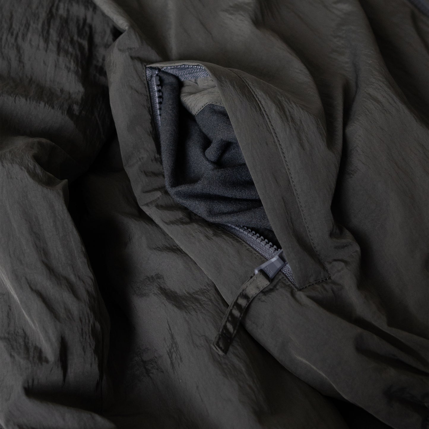 YOKE/ DETACHABLE MILYTARY BLOUSON "CHARCOAL"