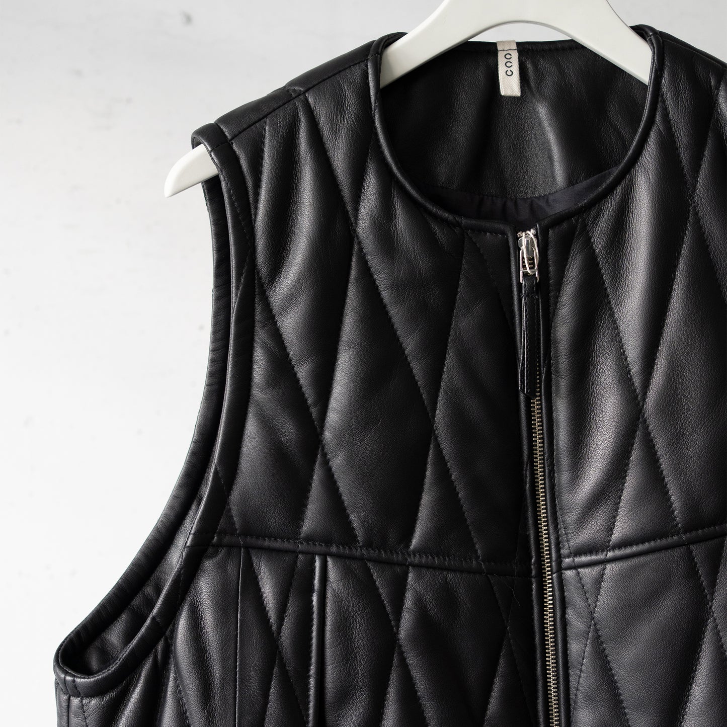 CCU / QUILTED VEST "BLK"