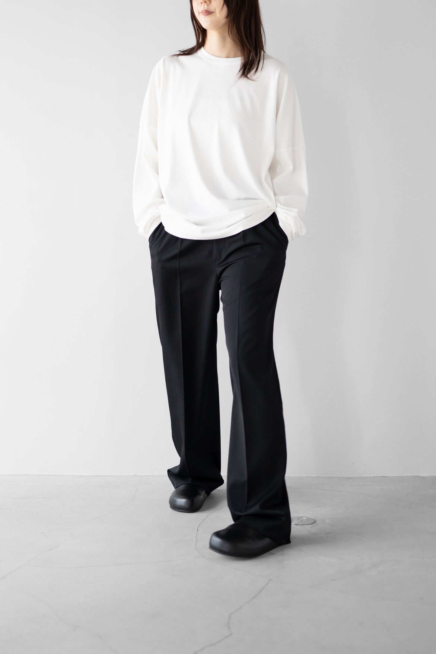 O- /  FLAT - L/S "White"