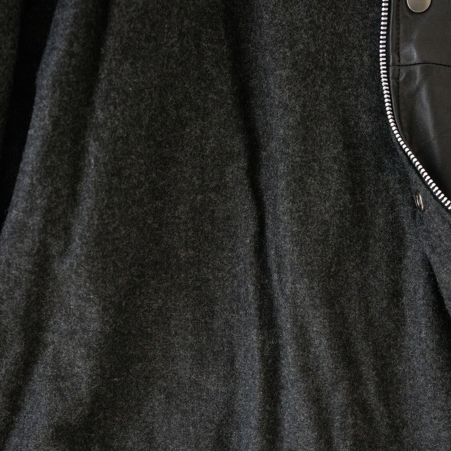 barbell object / leather ns jkt "fade black"