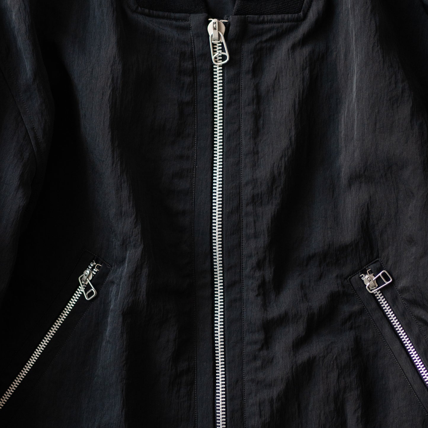 paratrait/ JET SHELL BLOUSON "BLACK"