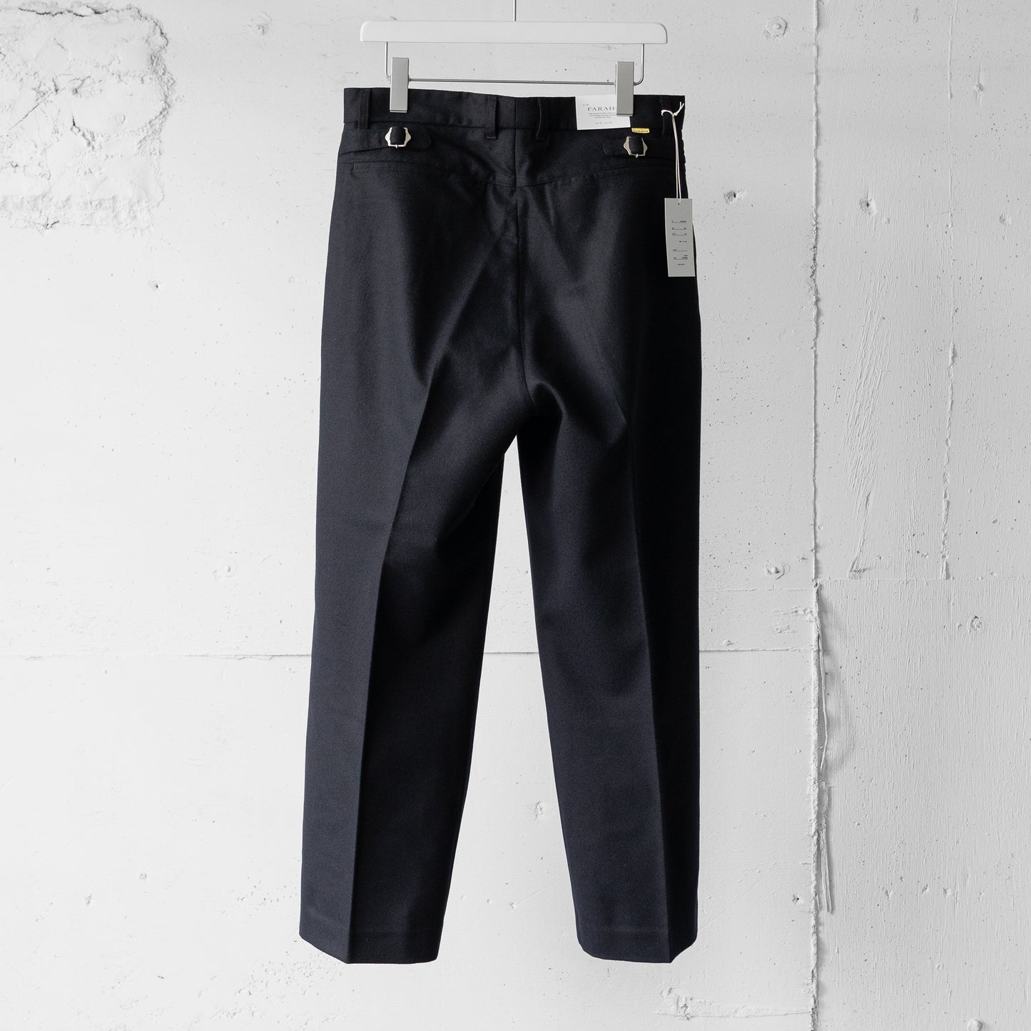 FARAH/ Two Tuck Side Adjustable Pants "Navy"