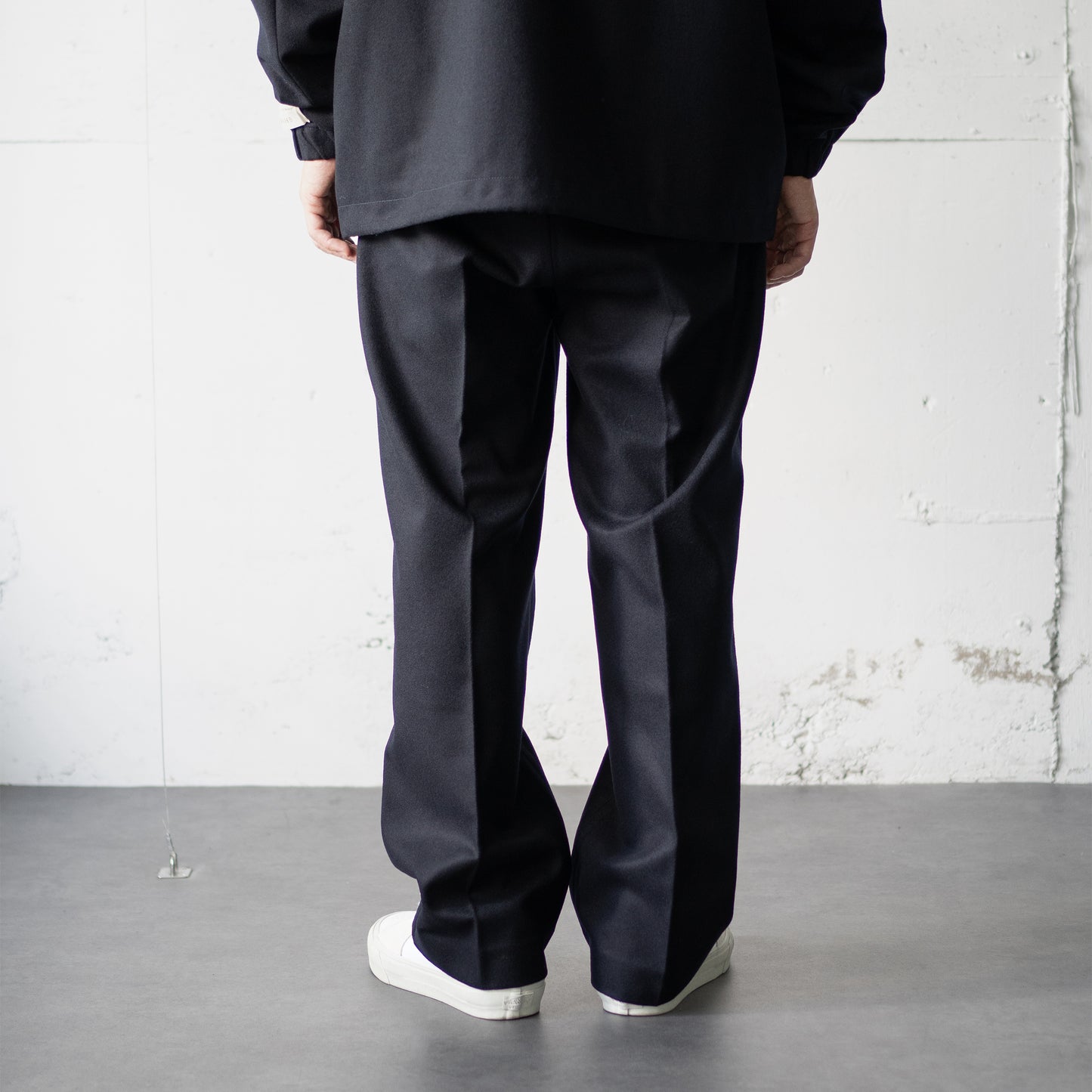 FARAH/ Two Tuck Side Adjustable Pants "Navy"