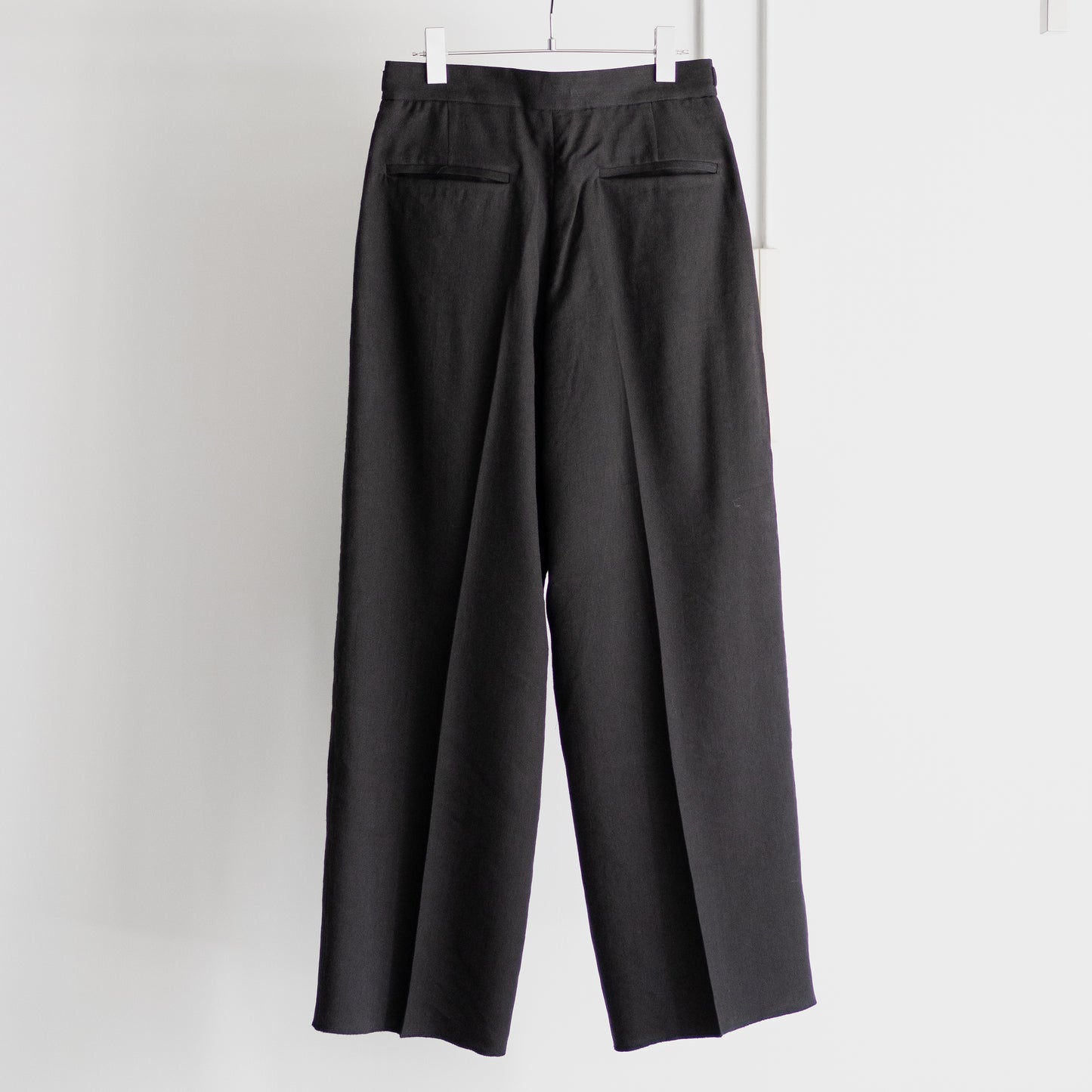 BIBLIOTHERK /  TAILORED TROUSERS "BLACK"