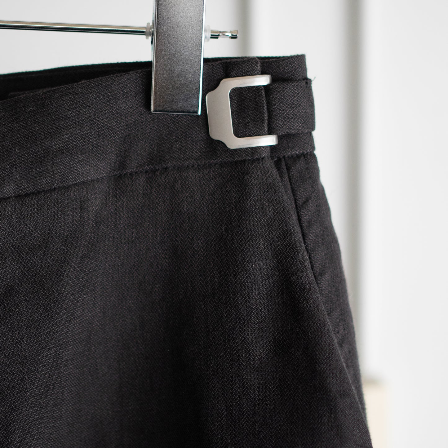 BIBLIOTHERK /  TAILORED TROUSERS "BLACK"