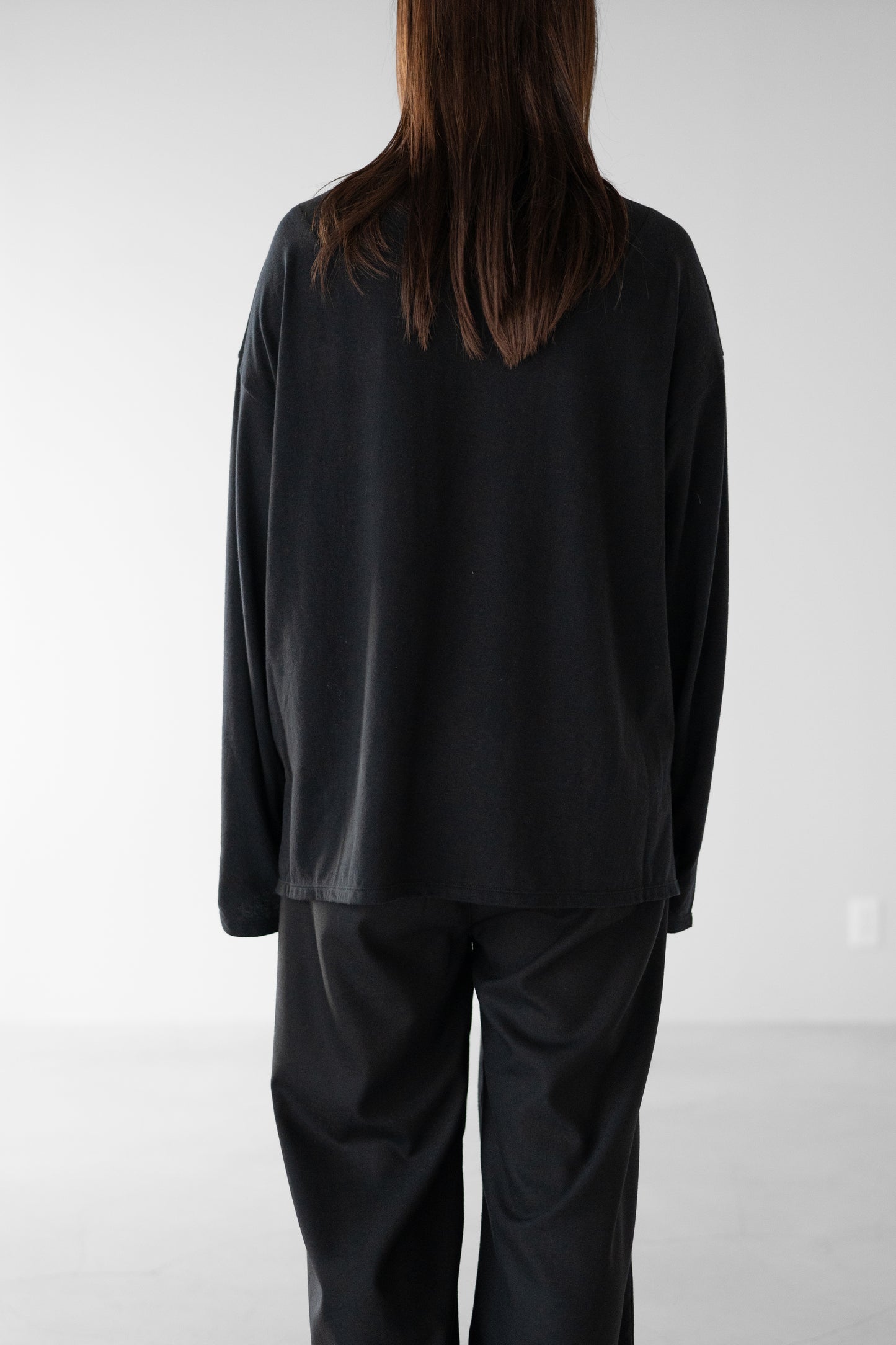 ANCELLM / C/R LS T-SHIRT "BLACK"