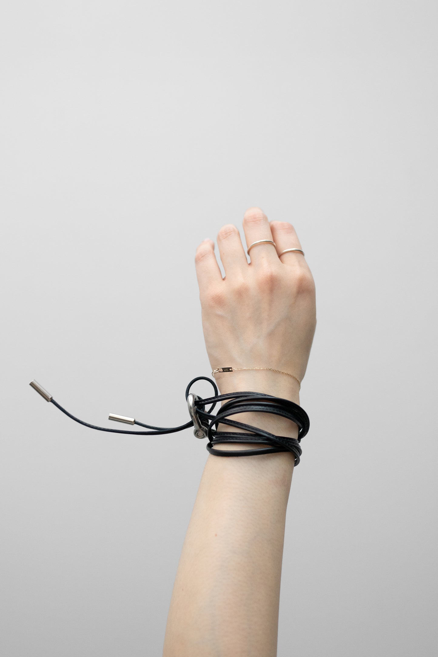 ANCELLM / LEATHER ROPE BRACELET "BLACK"