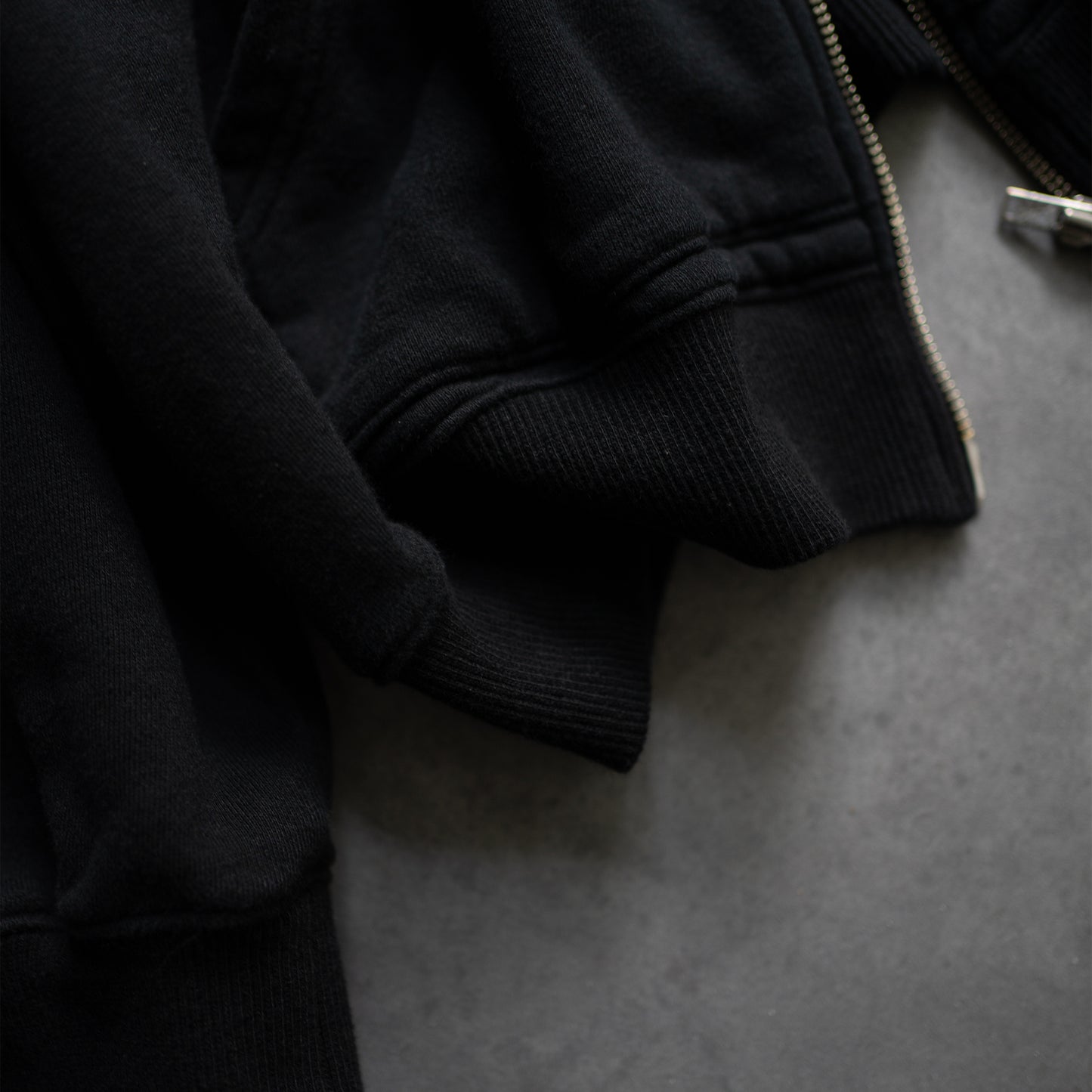 Attic / Zip parka "BLK"