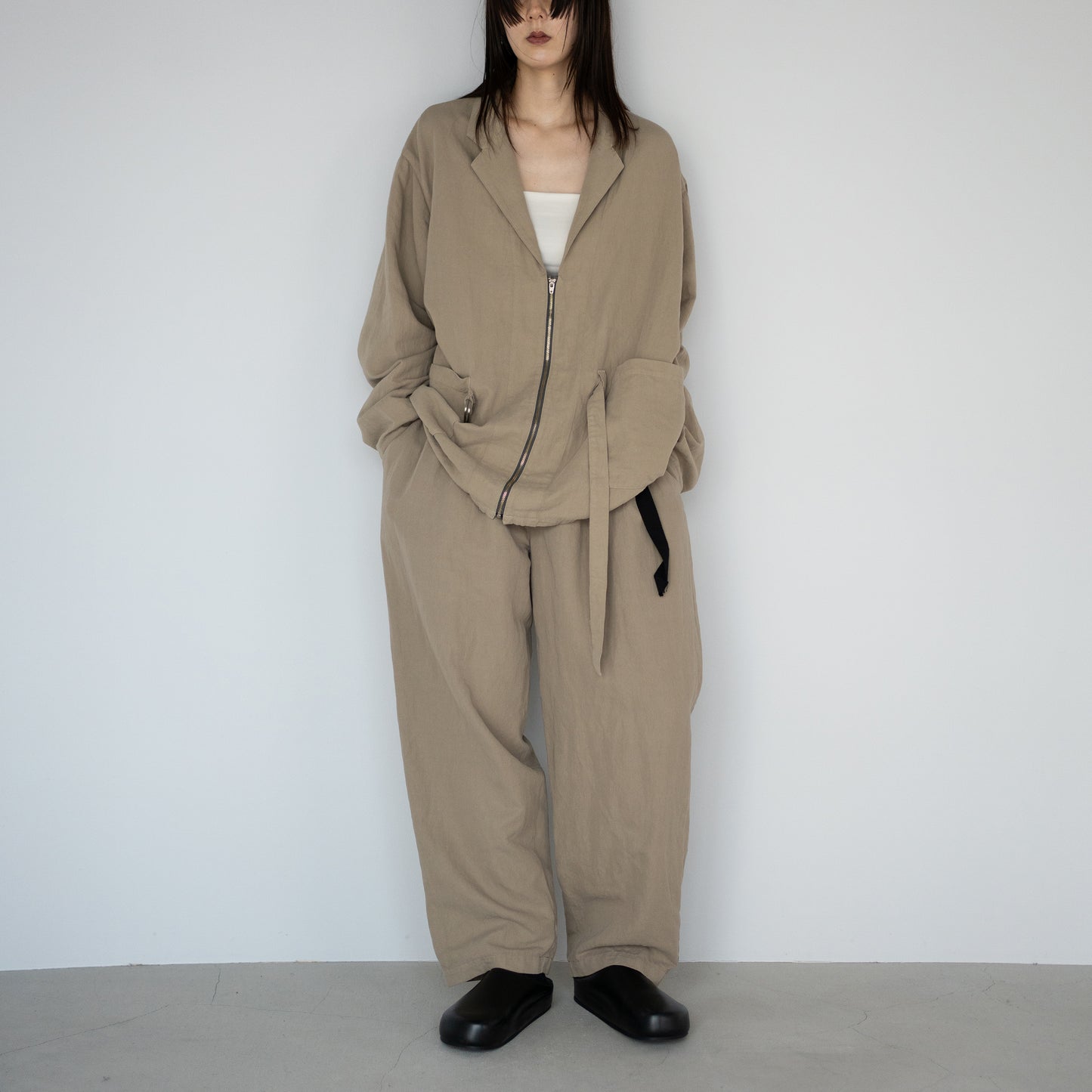 barbell object / clip pt "beige"