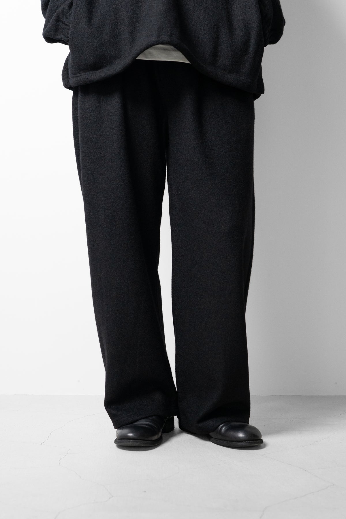 ANCELLM / WOOL CUT SLACKS "BLACK"