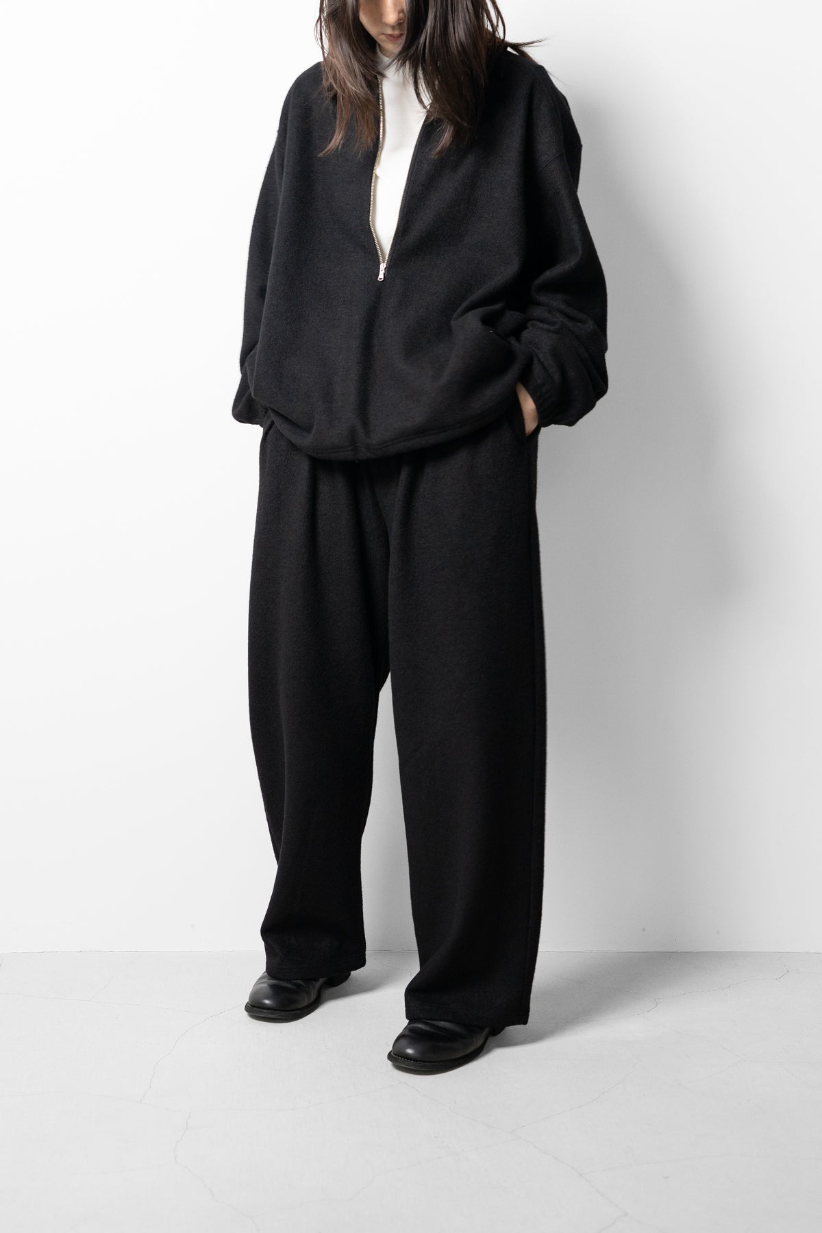 ANCELLM / WOOL CUT SLACKS "BLACK"