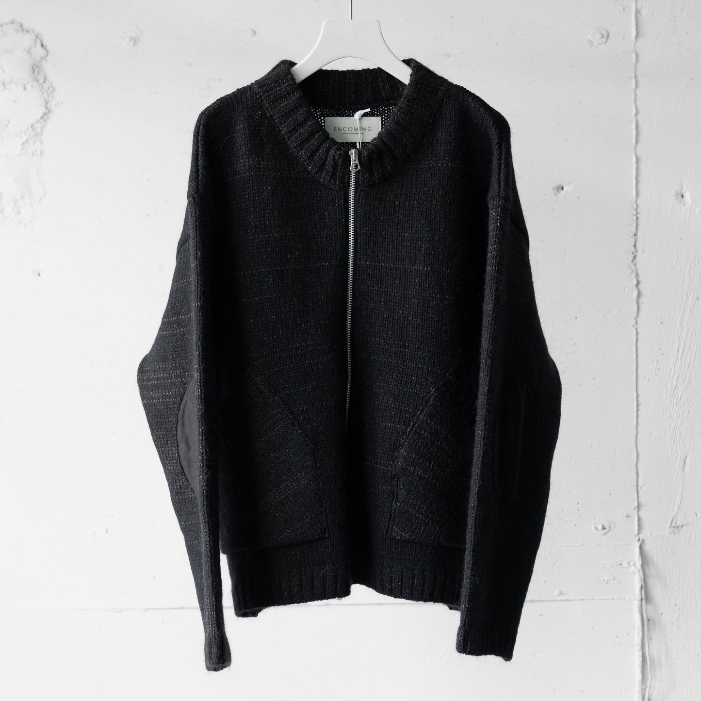 ENCOMING/ KNITTED TWO POCKET BLOUSON "BLACK"