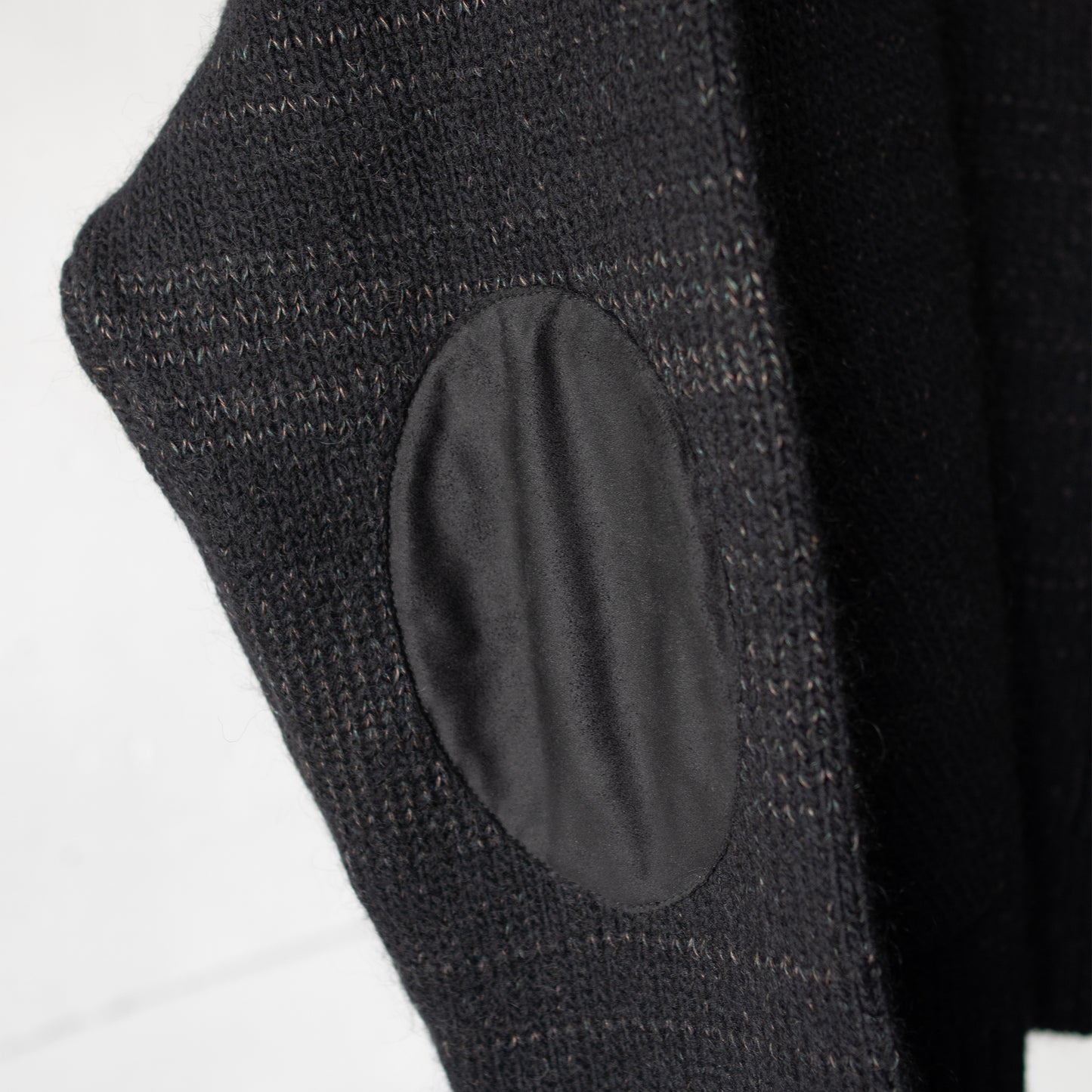 ENCOMING/ KNITTED TWO POCKET BLOUSON "BLACK"