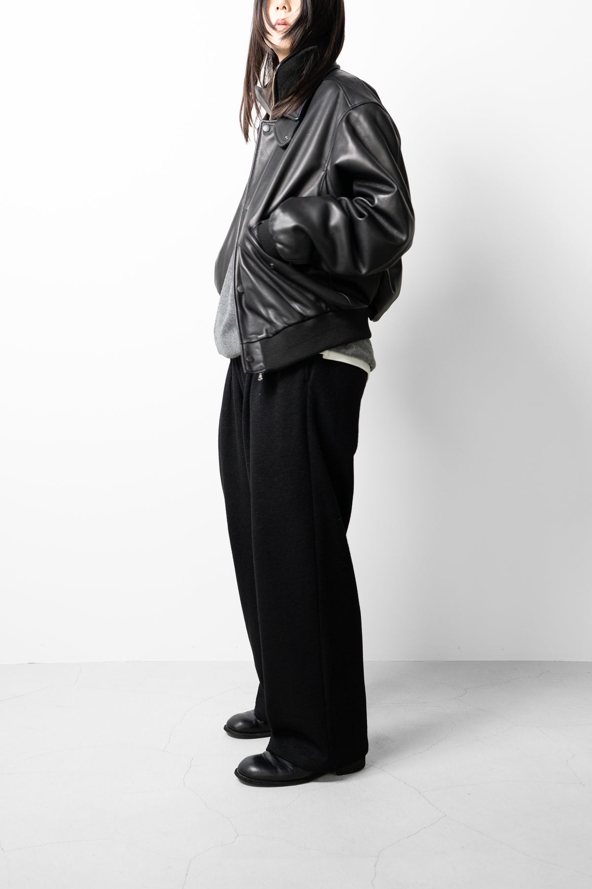 YOKE/ Lamb Leather Bomber Jacket "Black"