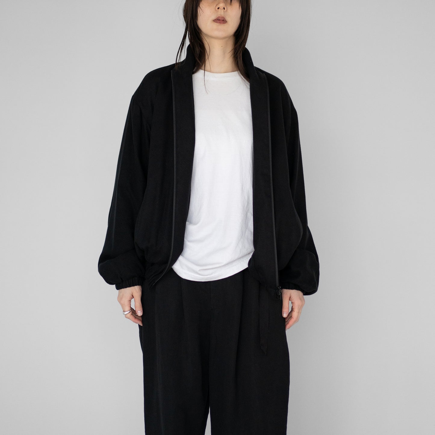 ssstein/ RAYON SILK FLANNEL SHIRRED LIGHT ZIP JACKET "BLACK"