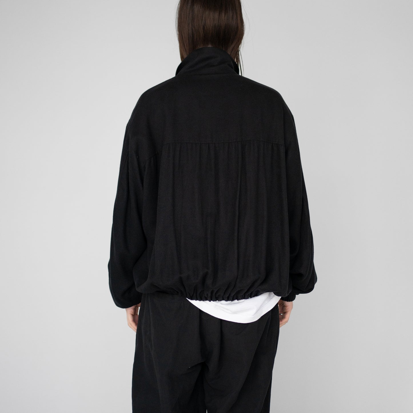 ssstein/ RAYON SILK FLANNEL SHIRRED LIGHT ZIP JACKET "BLACK"