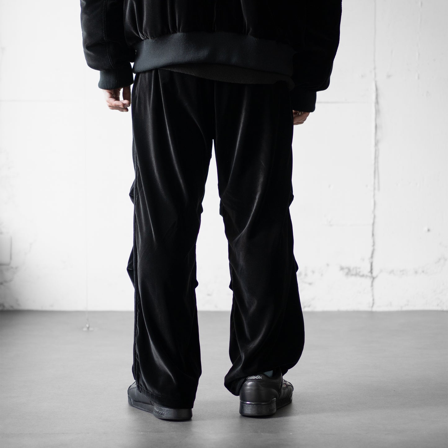 ESSAY/ TRACK LINE PANTS "Black Velvet"