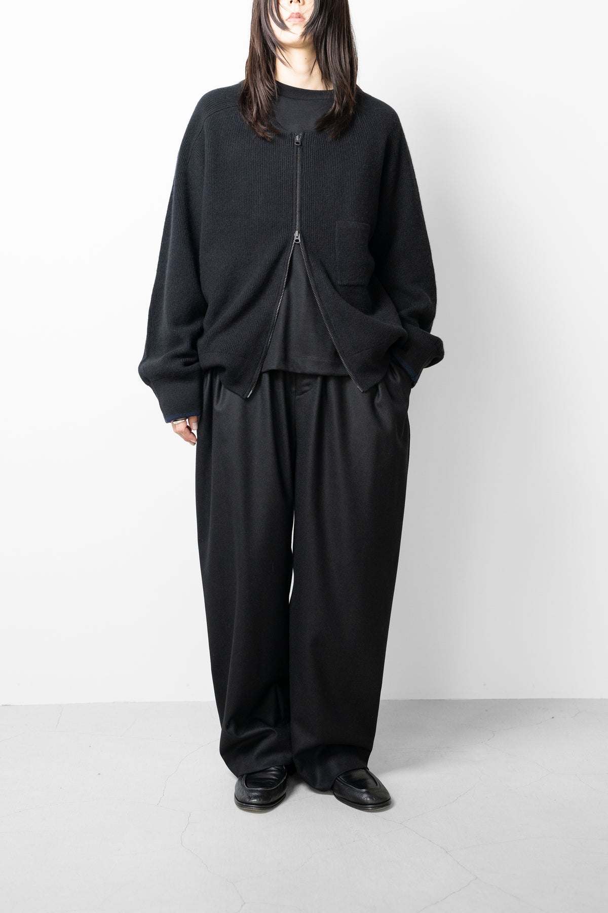 ANCELLM / FULL ZIPPED KNIT CARDIGAN "BLACK"