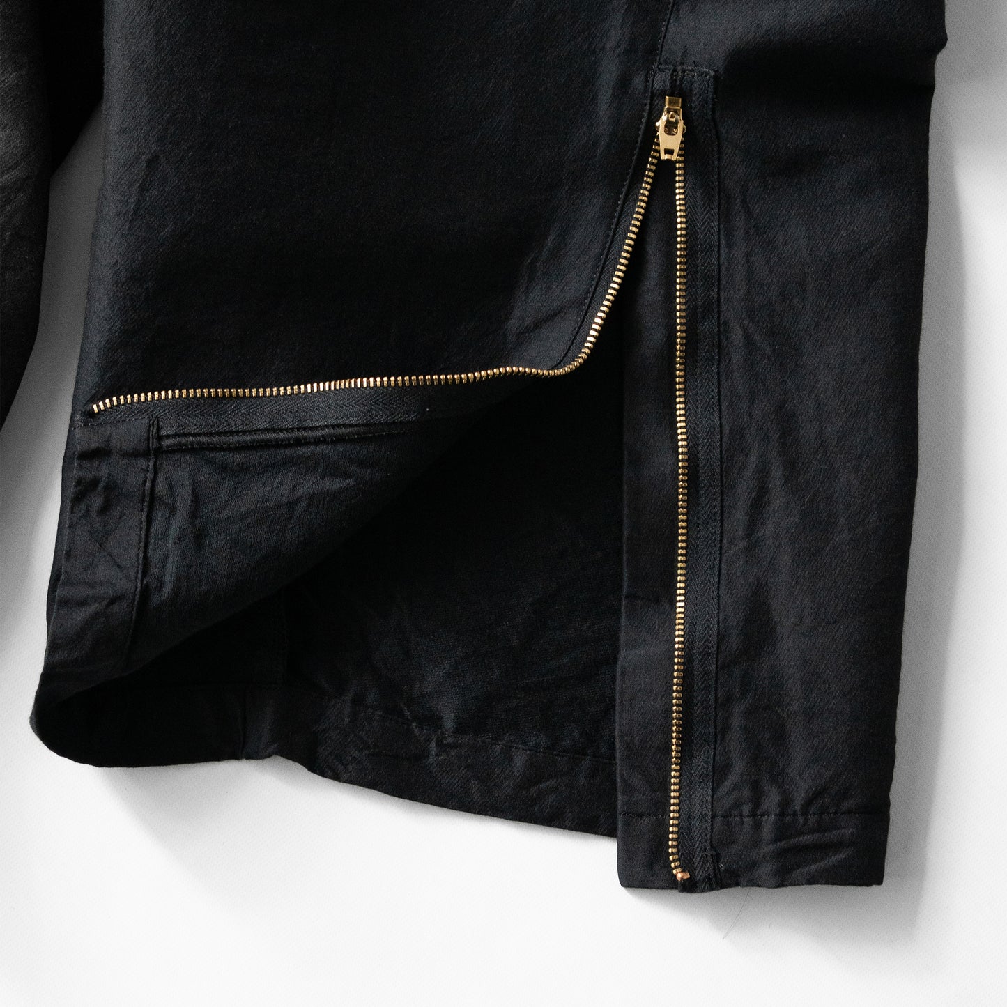 barbell object / zipper pt "black"