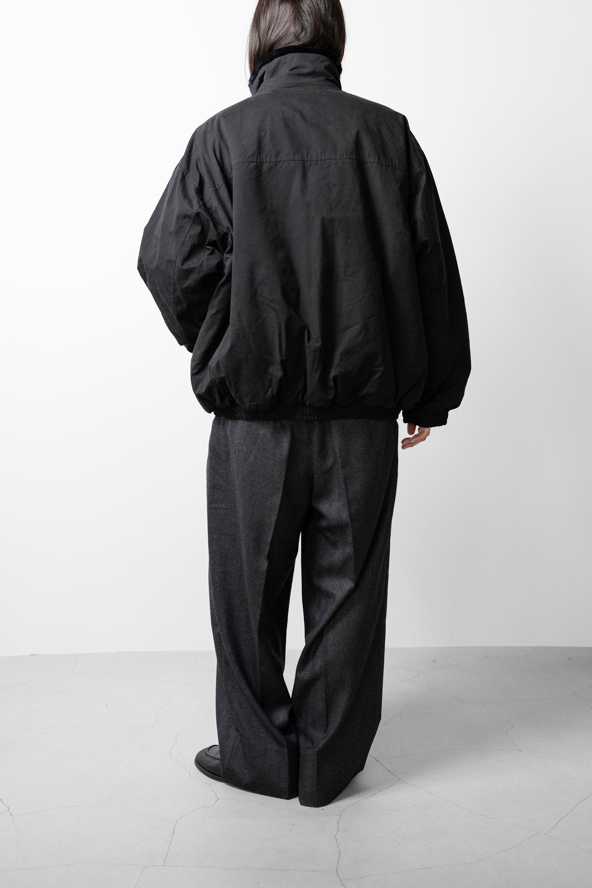 ssstein/ MOUTON INNER REVERSIBLE PADDED JACKET "BLACK"