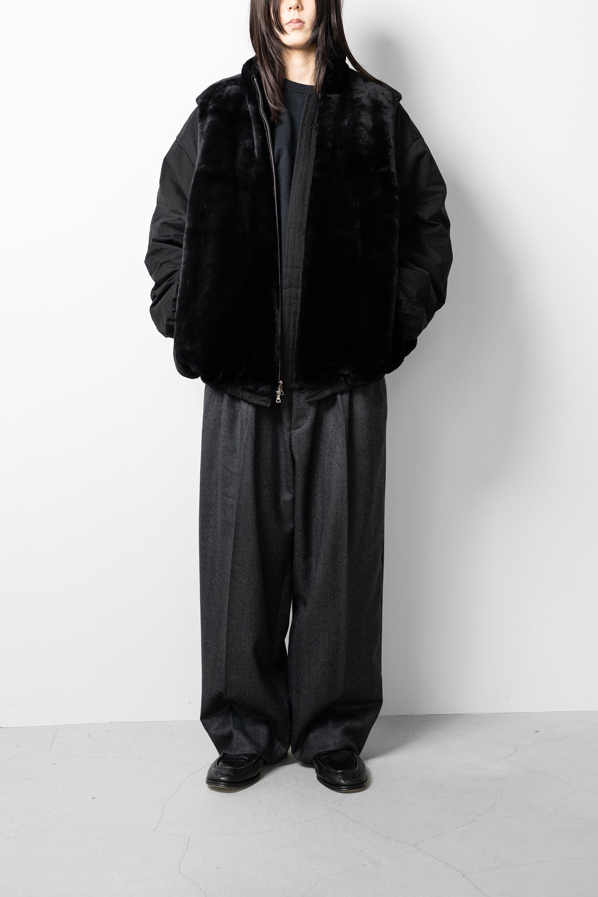 ssstein/ MOUTON INNER REVERSIBLE PADDED JACKET "BLACK"