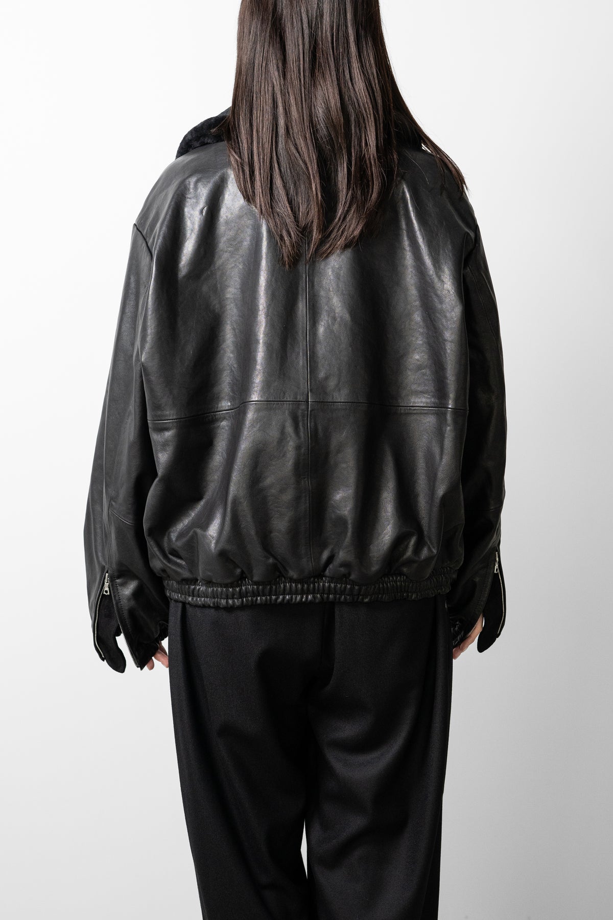 ssstein/ MOUTON COLLAR CALF ZIP JACKET "BLACK"
