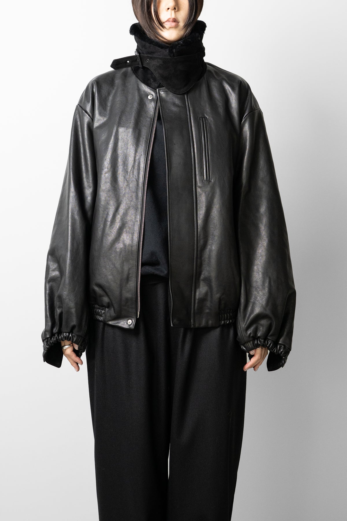 ssstein/ MOUTON COLLAR CALF ZIP JACKET "BLACK"